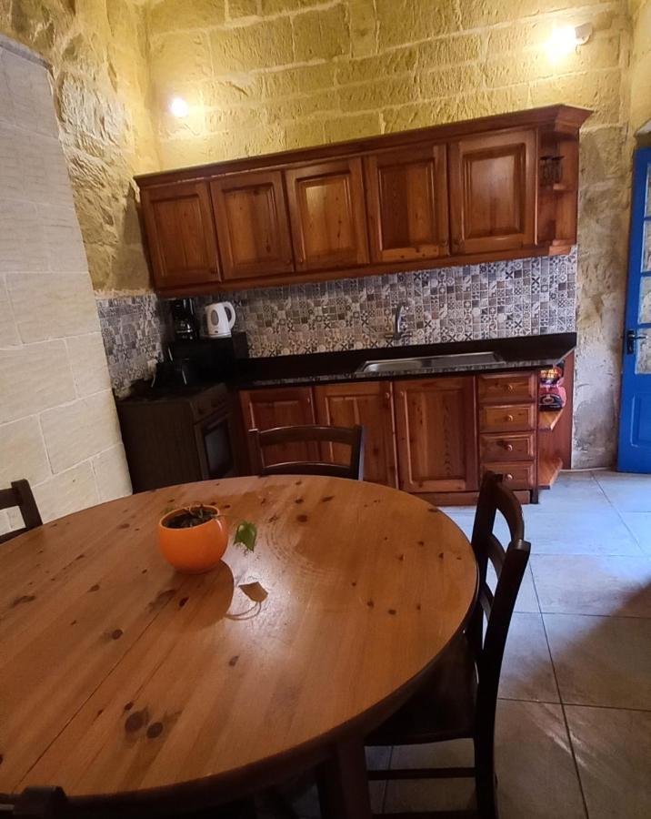 Ta Lucia Farmhouse With Private Pool And Bbq Villa Santa Lucija  Exterior photo